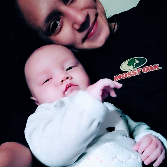 Meet your Posher, Eden - Picture 1 of 1